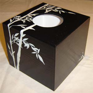 boite distributrice de mouchoirs carrée décor bambou noir et blanc